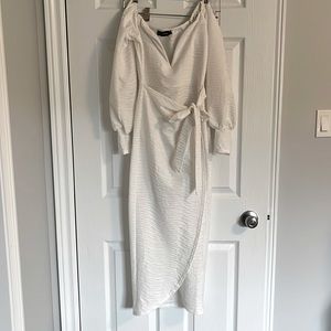 Pretty Little Thing White Dress Balloon Sleeves